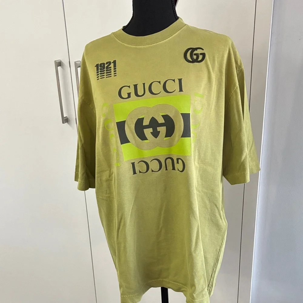 Gucci Olive Green Logo Graphic T‑Shirt